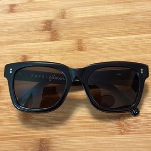 Black Gilman Raen sunglasses